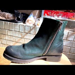 Frye Veronica Inside Zip boot